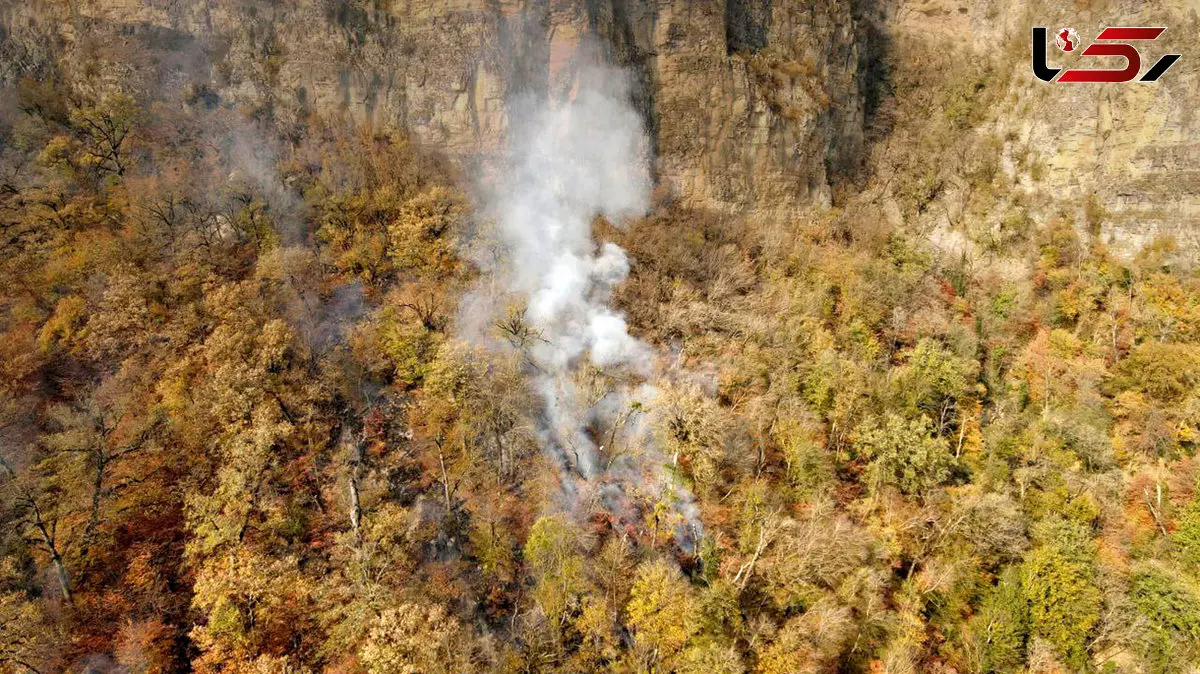 مهار آتش گلستان با ۲۷ تُن آب توسط بالگردهای هلال احمر