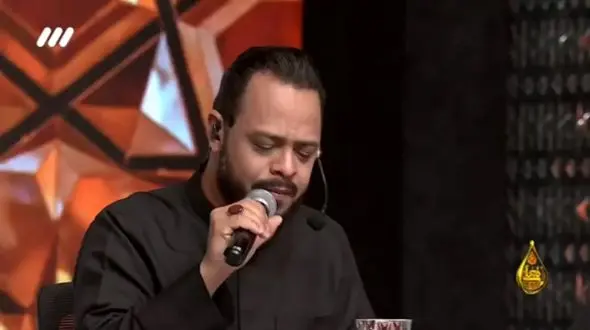 فیلم فارسی خواندن مداح معروف عراقی در حسینیه معلی!