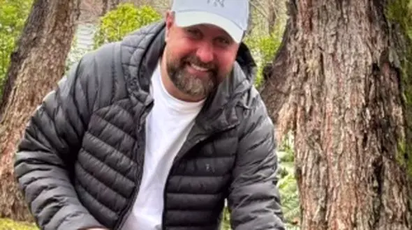 فیلم/ دکوراسیون اتاق جانان دختر نازِ سارا منجزی‌پور و محمد علیزاده با تم خرگوش/ دیوارکوب‌های بک لایت، گهواره برقی و...