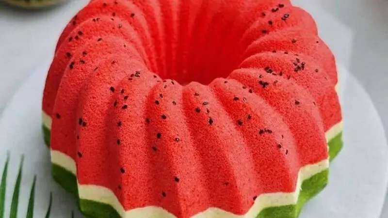 درست کردن کیک یلدا با کمک بچه_ها