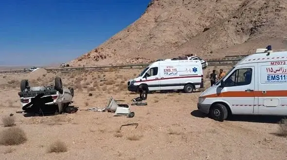 تصادف خونین در گناباد / 3 تن در دم جان بختند + عکس