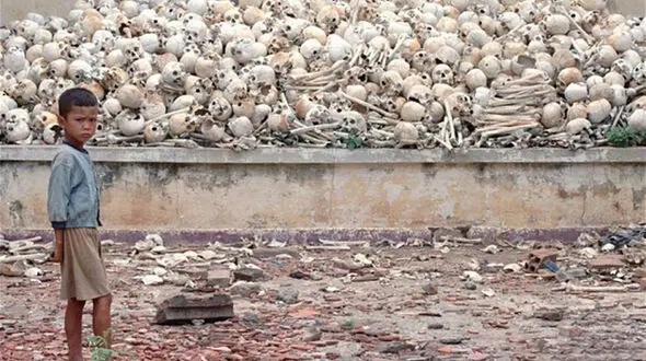 گردن زدن یک سوم مردم یک کشور  با تبر / حیله رهبر سنگدل کامبوج چه بود؟! + تصاویر