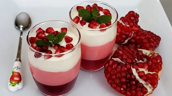 موس انار؛ انفجار طعم ترش و شیرین در یک قاشق + فیلم 