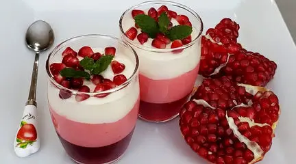 موس انار؛ انفجار طعم ترش و شیرین در یک قاشق + فیلم 