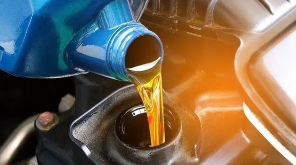 تعویض روغن گیربکس اتوماتیک با دستگاه