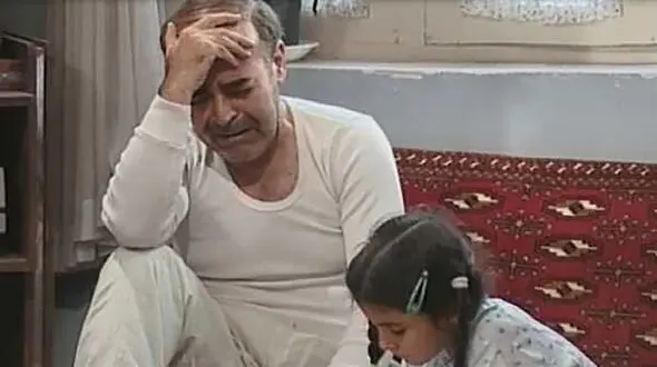 وقتی حمید لولایی در سکانس سریال خانه به دوش به مریم امیرجلالی میگه بازم قاطی کردید