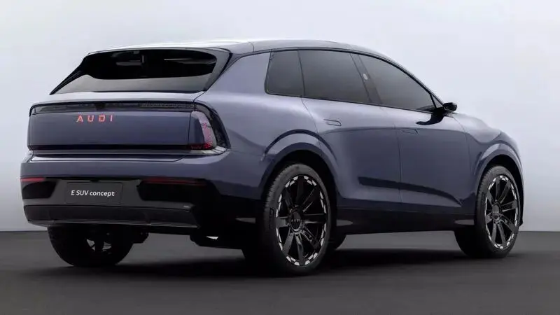 آئودی  E SUV 