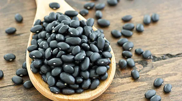 با این خوراکی های سیاه کاهش وزن را تجربه کن