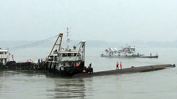 عربستانی ها خدمه یک کشتی ایرانی را از خطر مرگ نجات دادند