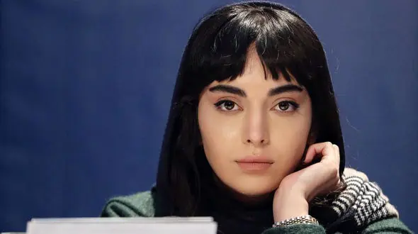 استایل عجیب خانم چادری سریال بچه مهندس در خیابان های تهران ! + عکس