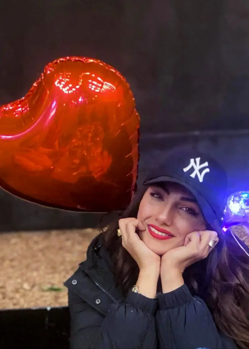 محیا دهقانی بازیگر نقش سوسن در سریال پایتخت