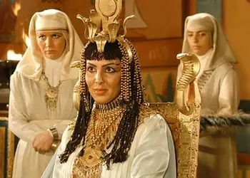 فیلم حیرت انگیز از نقوش هنرمندانه در مقبره نِفِرتاری، شاهزاده مصری / دوران باستان، دوران طلایی هنر مصر