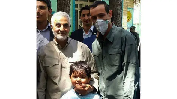 سرلشکر سلیمانی با جانبازان ودافع حرم رای داد+ عکس