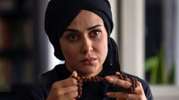 پشت‌پرده جراحی پریناز ایزدیار توی اتاق عمل رو هیچ‌جا ندیدی! / بالاخره ازازیل یا عزرائیل؟