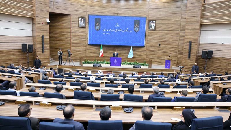 محسنی اژه‌ای در دیدار با قضات و کارکنان دستگاه قضایی استان خراسان شمالی