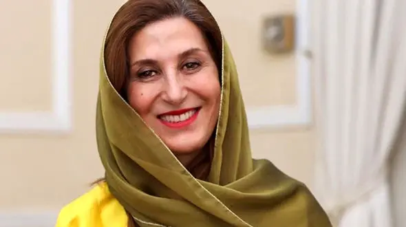 «فاطمه معتمدآریا» در آغوش کارگردان «بنفشه آفریقایی» +عکس