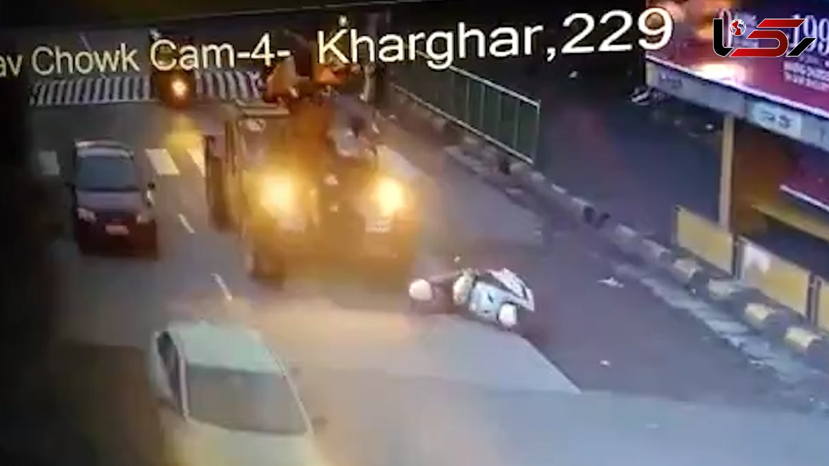 له شدن سر زن موتورسوار زیر جرثقیل بزرگ !+فیلم باورنکردنی