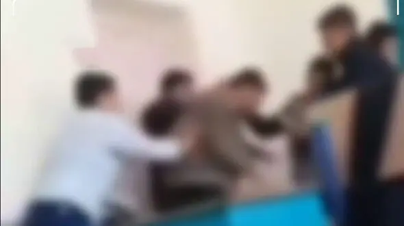 جزئیات انتشار فیلم قدیمی کتک خوردن یک معلم 