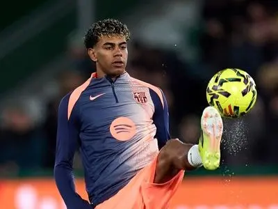 ادعای بزرگ یامال درباره شرایط فوتبالی اش / همیشه در بارسا می مانم