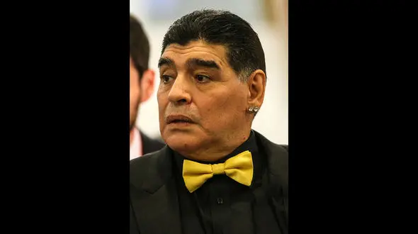 فیلم لحظه انتقال جنازه مارادونا به سردخانه