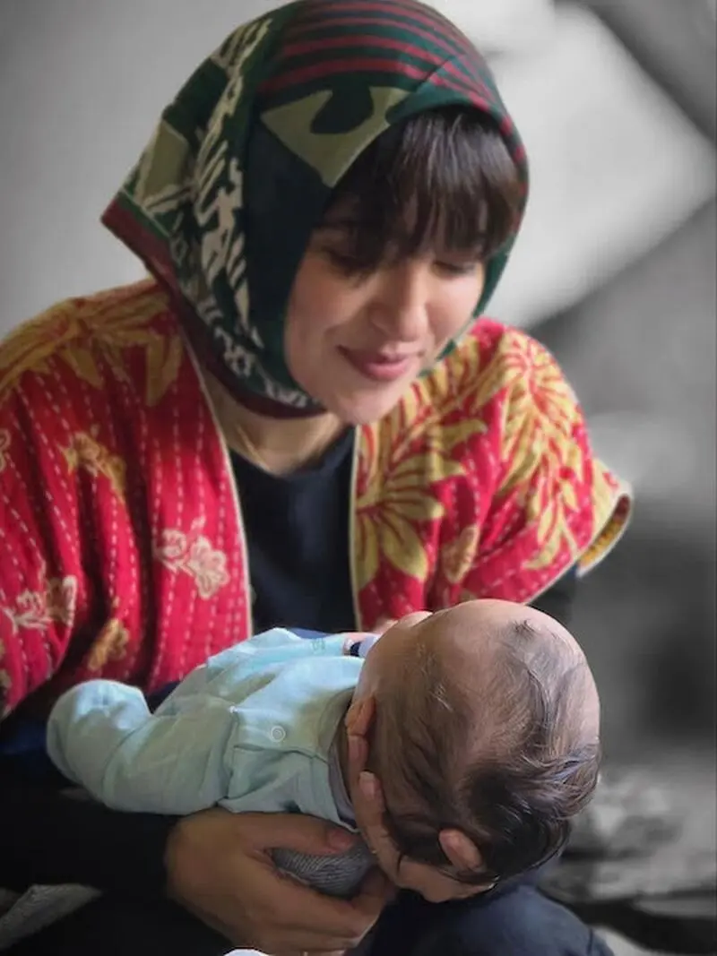چتری‌های مونا کرمی