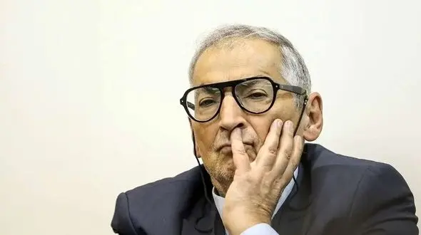  صادق زیباکلام: هزار و یک مشکل دارم اما پزشکیان را سیگنال خوب می دانم + فیلم