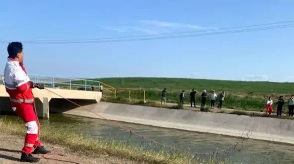 مرگ دلخراش جوان ۲۸ ساله در کانال آب پایاب سد خداآفرین در پارس آباد