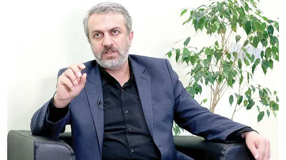 بررسی محورهای استیضاح وزیر صمت در جلسه  فراکسیون انقلاب