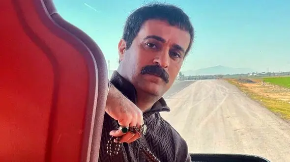 عکس؛ سفر در زمان؛ «ارسطو عامل» سریال پایتخت در 45 سالگی؛ سال 1399