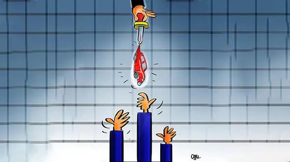 واردات قطره چکانی عامل گرانی خودرو است/ مشکلات خودروهای برقی مثل یک آتشفشان فوران می کند