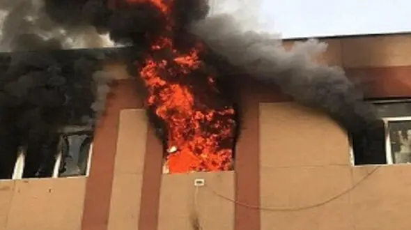 انفجار شدید در مسکن مهر / 2 بامداد امروز رخ داد + عکس