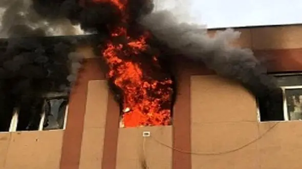 انفجار شدید در مسکن مهر / 2 بامداد امروز رخ داد + عکس