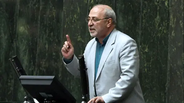 نمره اقتصادی دولت 12.5 است/ امیدواریم دولت تا عید وضعیت بازار را کنترل کند