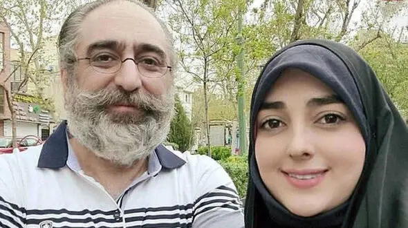 فیلم / گریه خانم مجری صداوسیما به‌خاطر طلاقش مقابل دوربین !