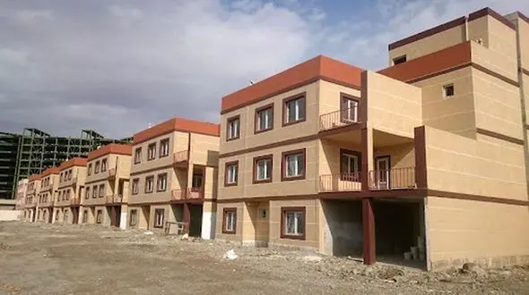 بررسی پروژه ۱۰۸ واحدی مسکن شهرستان دهاقان و طرح نهضت ملی شهرستان نطنز در شورای مسکن استان