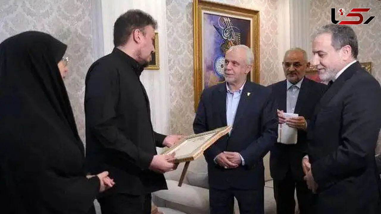 حضور عراقچی و اوحدی در منزل شهید امیرعبداللهیان
