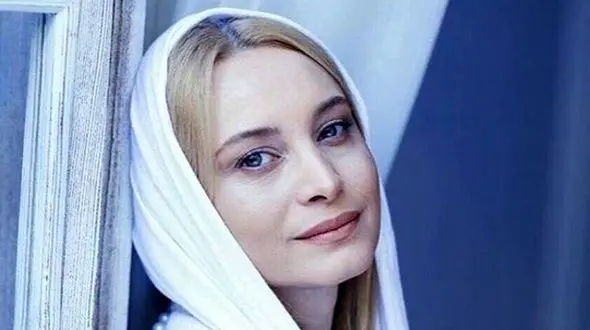 قابی از بازیگر «او یک فرشته بود» با مرضیه برومند