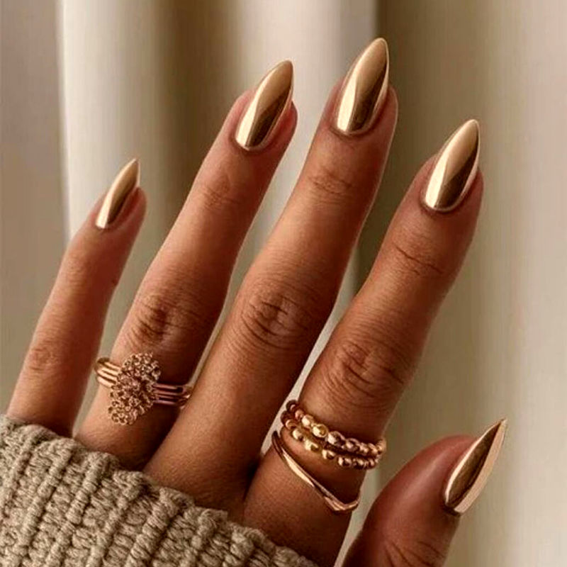 طراحی ناخن کروم آینه ای شیک