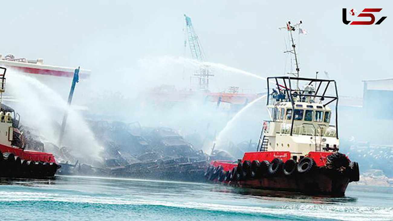 آتش‌سوزی کشتی حامل خودور در شارجه
