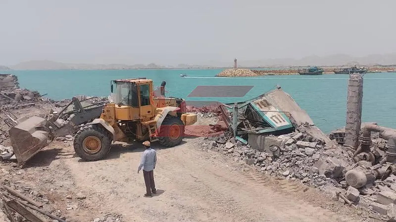  حمله آمریکا به آب شیرین کن جاسک