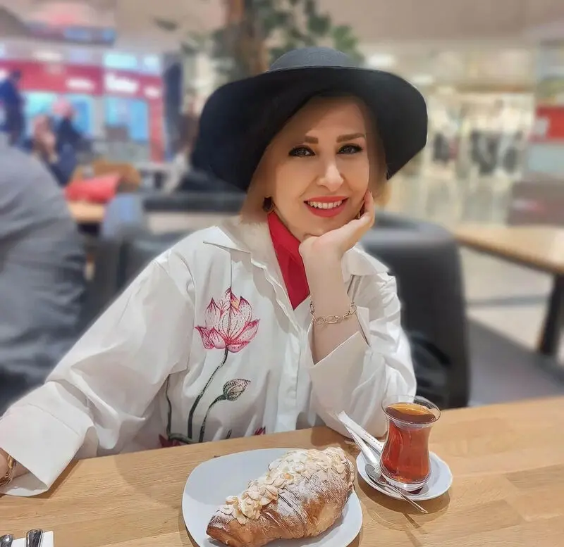 مرجانه گلچین