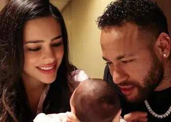 عکس / سادگی کیک تولد همسر نیمار در برابر جشن‌های لاکچری همسران فوتبالیست‌های ایرانی/ از اکرم بانو زن بیرانوند تا آرام جوینده ...