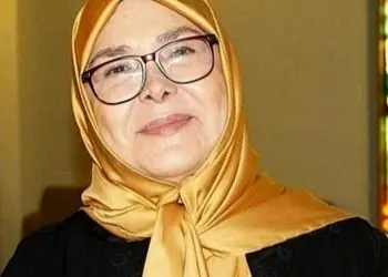 بیوگرافی آفرین عبیسی و همسرش ایرج صادق‌پور+ اسم اصلی، فرزندان و فیلم ها