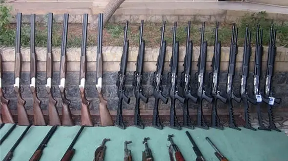4 مرد 30 تفنگ مجهز داشتند/پلیس لرستان فاش کرد