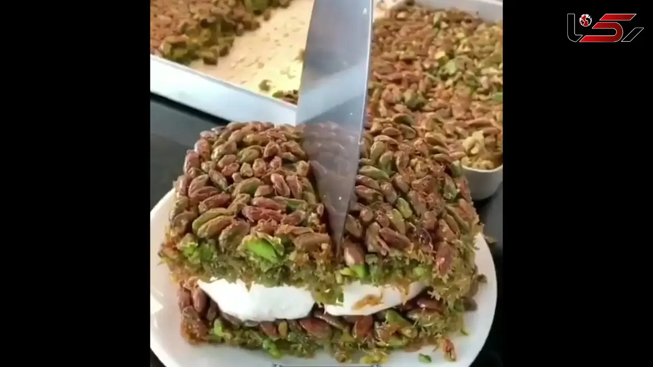 کیک پسته ای با پنیر + فیلم 