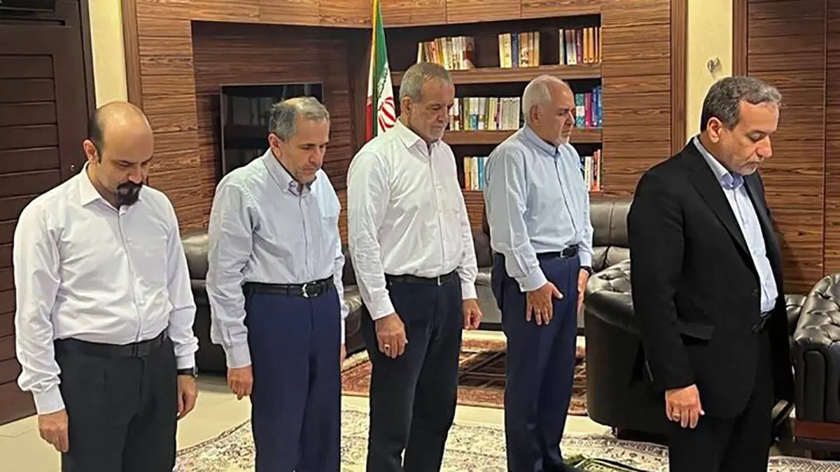 ماجرای نماز جماعت عراقچی، پزشکیان و ظریف چه بود؟