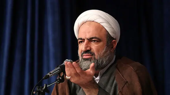 رسایی: انتقاد از منع فعالیت یک مجری صدا و سیما