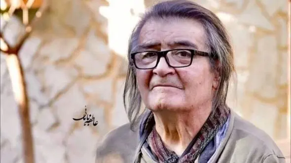 فیلم تلخ از رضا رویگری : خیلی تنهام .. /  تنها مونس من این عروسک موش است ... / باهاش حرف میزنم ...باهاش درددل میکنم ...