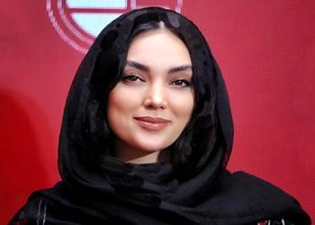تصویر روز | زیباترین عکس «سیما سرمد» بازیگر ساعت ۶ صبح با استایل شیک | گلی شی