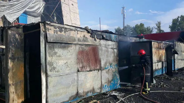 آتش سوزی در سیرک عجایب کرج + عکس 